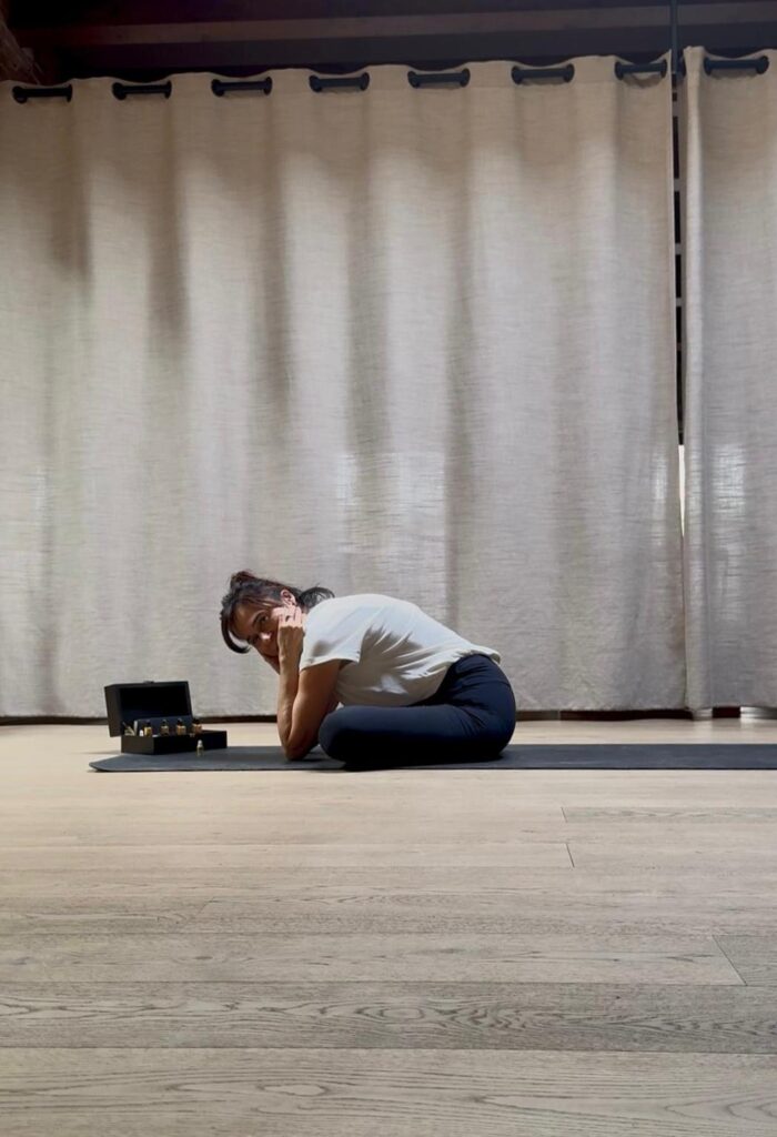 Yoga Aroma con aceites esenciales Alqvimia