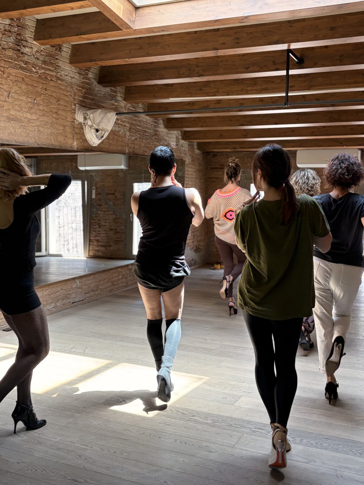 Heels & Confidence: The Runway Method con Sebastián
